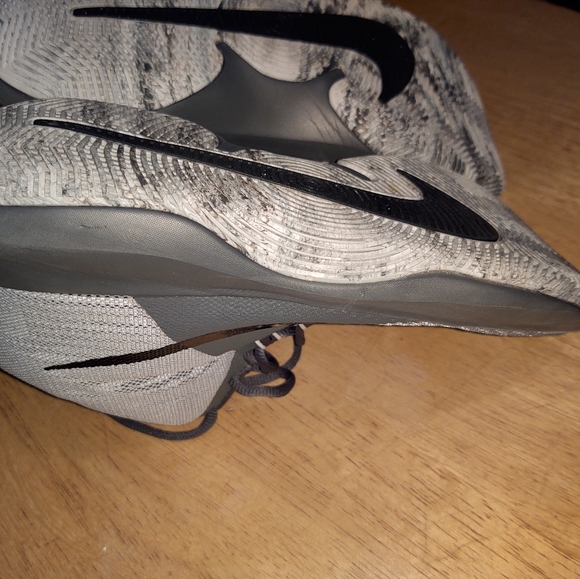 Nike Air Precision - Picture 7 of 16